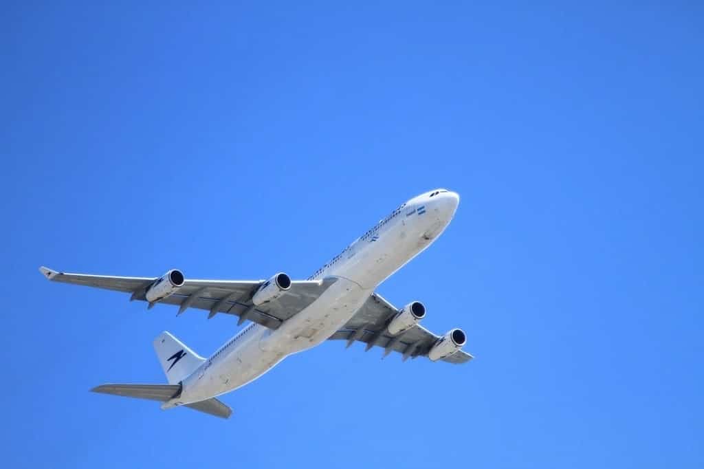 Les 3 meilleures façons de se rendre à l'aéroport de Nantes depuis le centre-ville